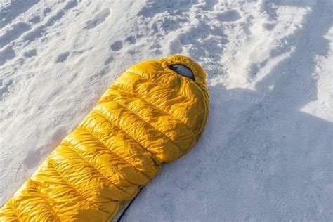 寝袋 冬用 最強：極寒の夜を乗り切る究極の選択